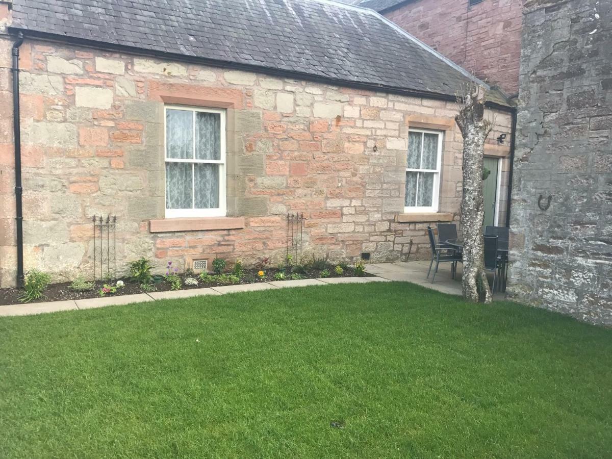 The Sheriffs Lodge Dingwall Buitenkant foto